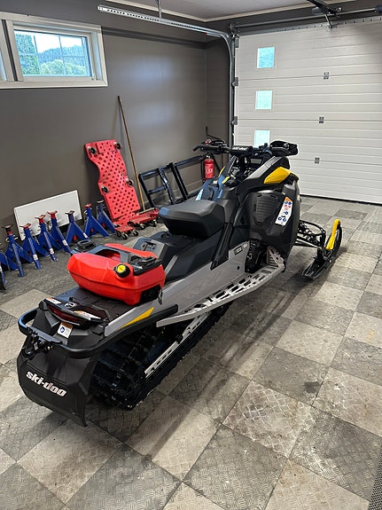 Ski-doo MXZ Sport 600 EFI 5 of 10