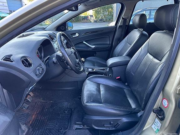Ford Mondeo 10 of 24