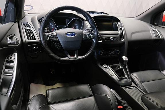 Ford Focus 20 of 30