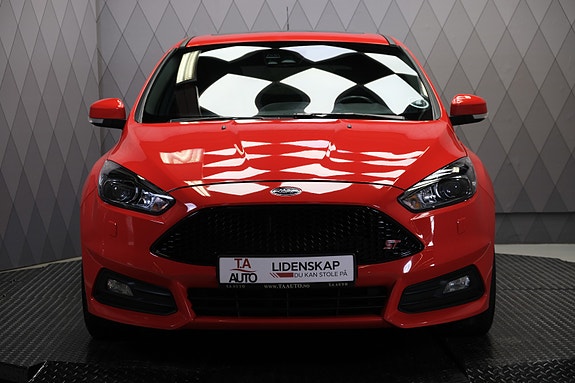 Ford Focus 17 of 30