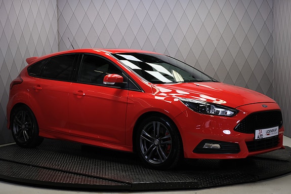 Ford Focus 3 of 30