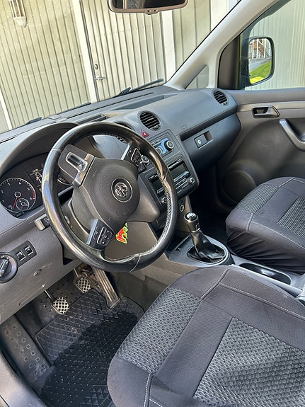 Volkswagen Caddy 9 of 9