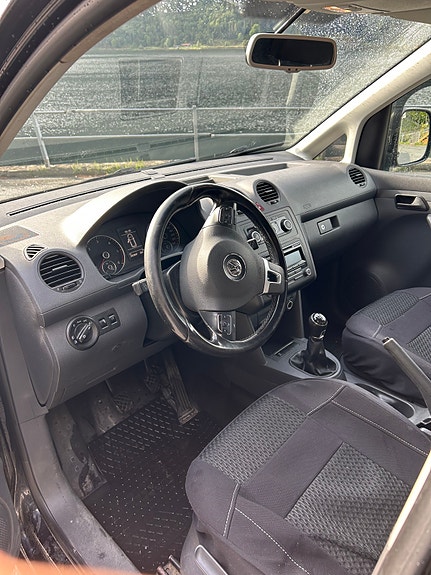 Volkswagen Caddy 7 of 9