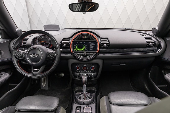 MINI Clubman Cooper S 14 of 25