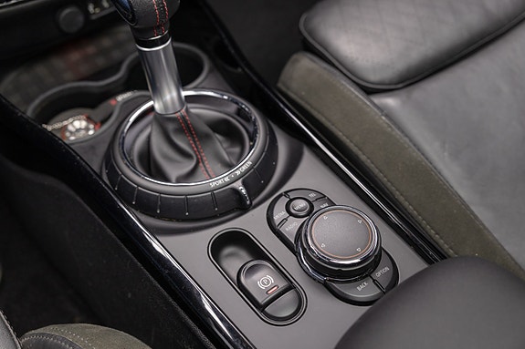 MINI Clubman Cooper S 23 of 25