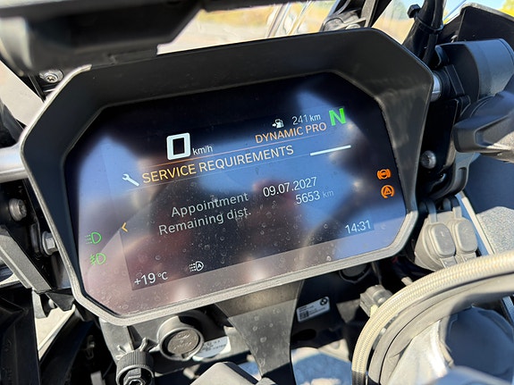 BMW R 1250 GS 11 of 13