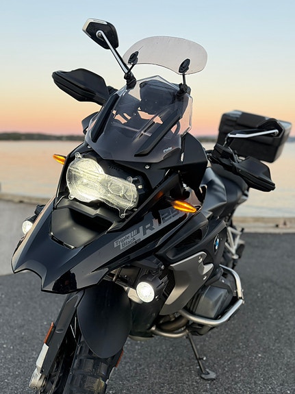 BMW R 1250 GS 2 of 13