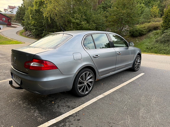 Skoda Superb 5 of 22