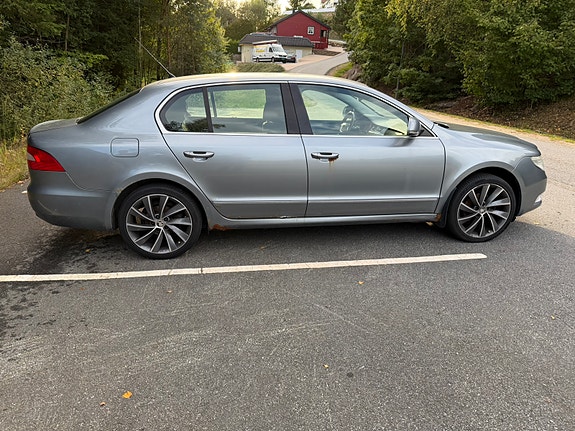 Skoda Superb 6 of 22
