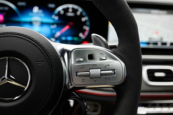 Mercedes-Benz GLE63 27 of 30