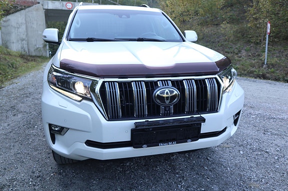 Toyota Land Cruiser 28 of 30