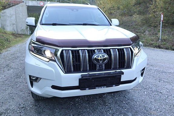 Toyota Land Cruiser 4 of 30