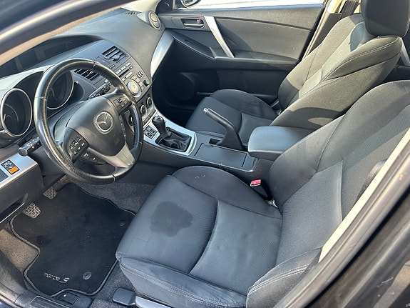 Mazda 3 7 of 14