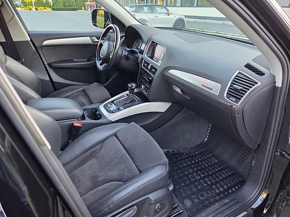 Audi Q5 12 of 19