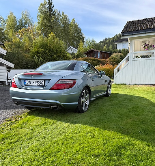 Mercedes-Benz SLK200 6 of 15