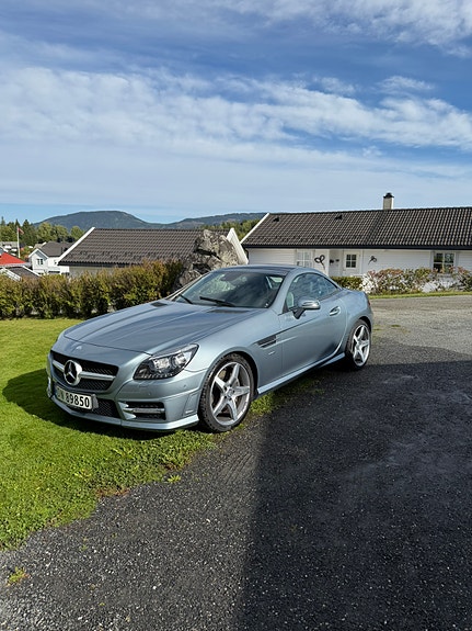 Mercedes-Benz SLK200 4 of 15