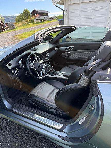 Mercedes-Benz SLK200 13 of 15