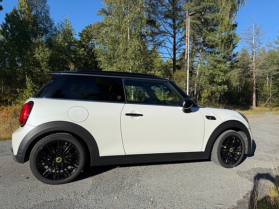 MINI Cooper SE 4 of 30