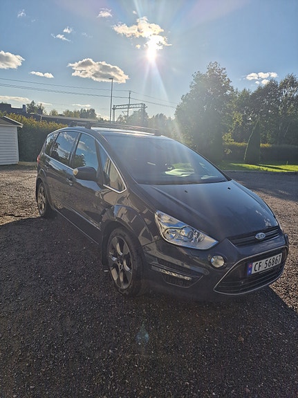 Ford S-MAX 11 of 14