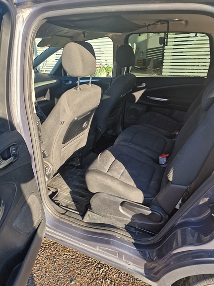 Ford S-MAX 6 of 14