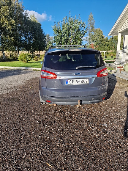 Ford S-MAX 8 of 14