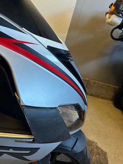 Aprilia SR 50 7 of 15
