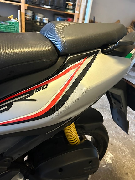 Aprilia SR 50 8 of 15