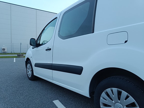 Citroen Berlingo 12 of 30