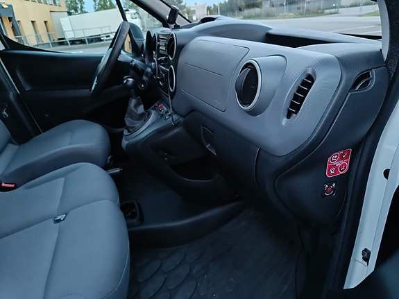 Citroen Berlingo 27 of 30