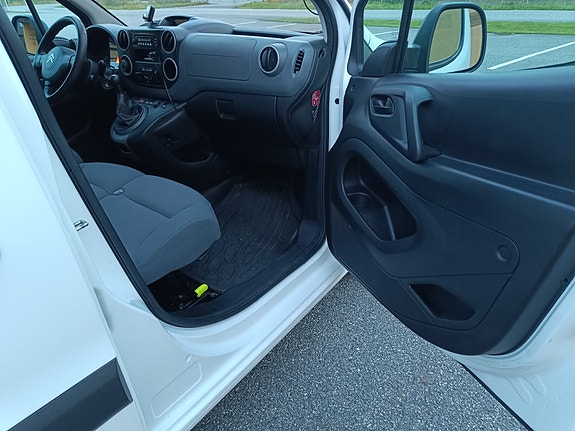 Citroen Berlingo 23 of 30