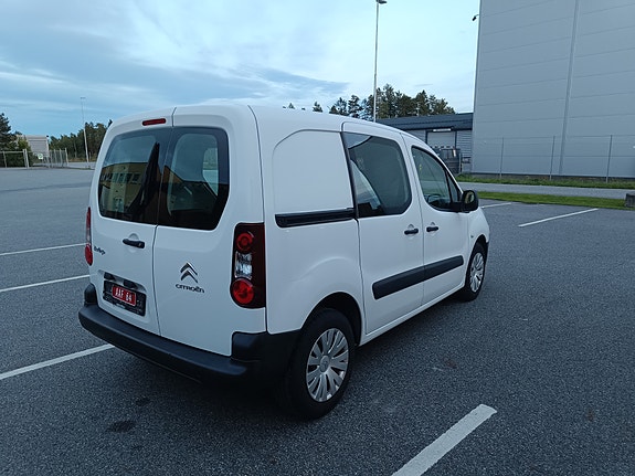 Citroen Berlingo 8 of 30