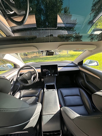 Tesla Model 3 23 of 27