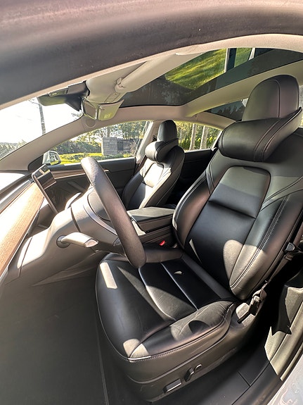 Tesla Model 3 3 of 27