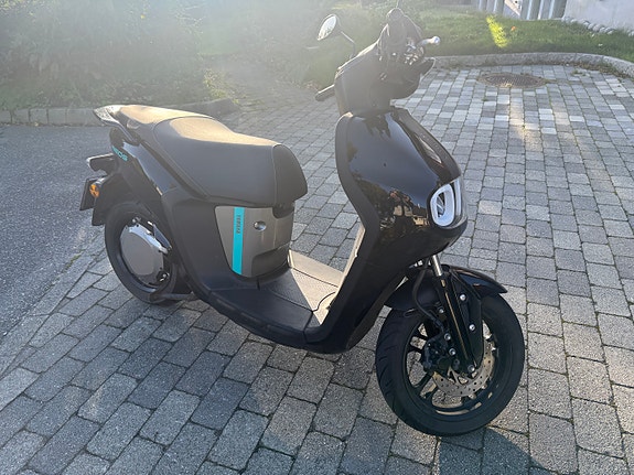 Yamaha ESS025 6 of 8
