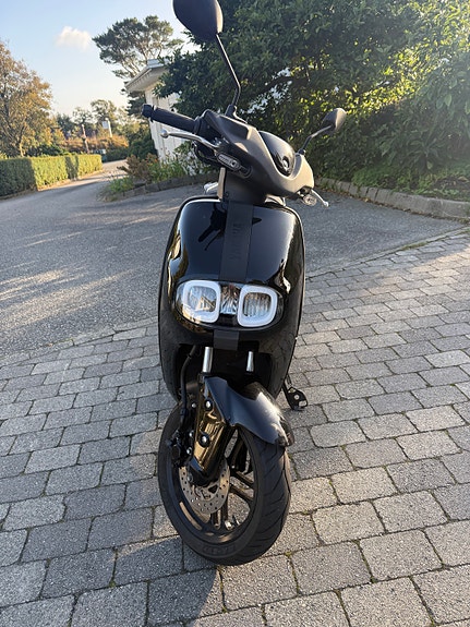 Yamaha ESS025 4 of 8