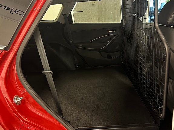 Hyundai Grand Santa Fe 21 of 24