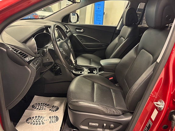 Hyundai Grand Santa Fe 8 of 24