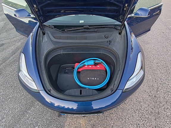 Tesla Model 3 18 of 30