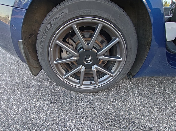 Tesla Model 3 16 of 30