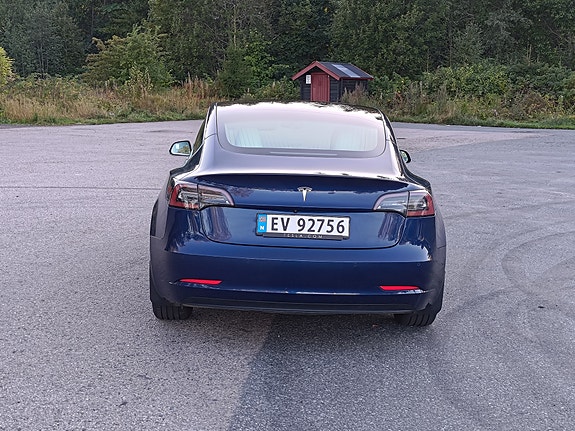 Tesla Model 3 30 of 30