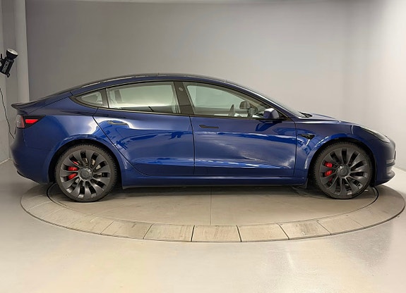 Tesla Model 3 6 of 21