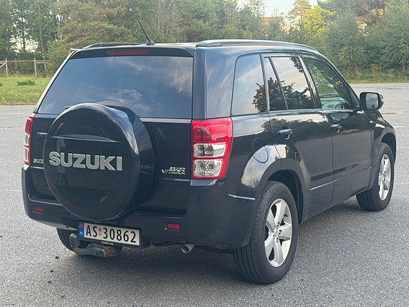 Suzuki Grand Vitara 9 of 17