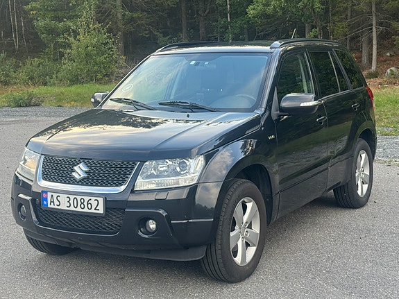 Suzuki Grand Vitara 3 of 17