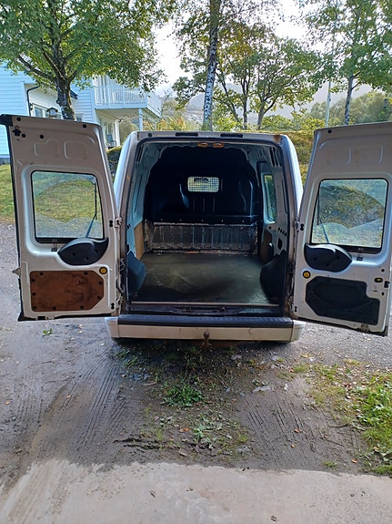Ford Transit Connect 8 of 8