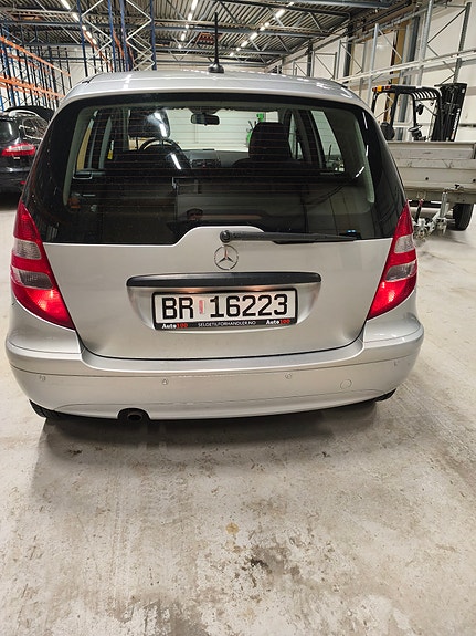 Mercedes-Benz A150 8 of 15