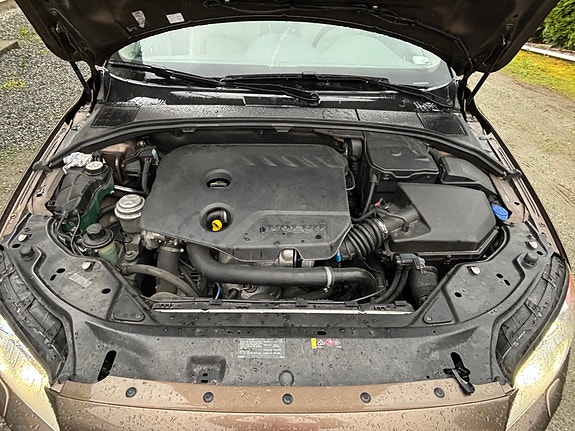 Volvo V70 13 of 17