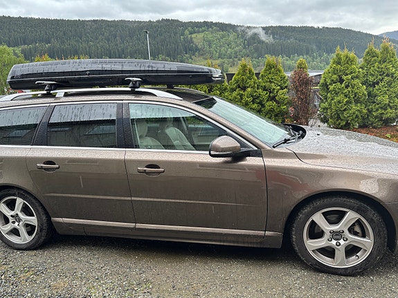 Volvo V70 5 of 17