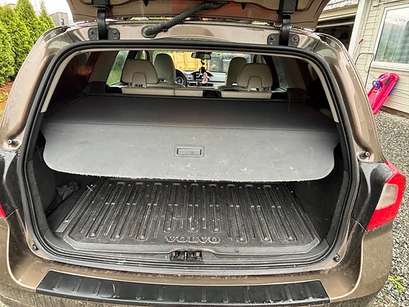 Volvo V70 12 of 17