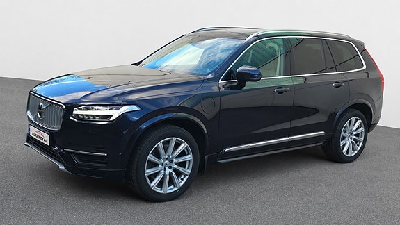 Volvo XC90 5 of 30