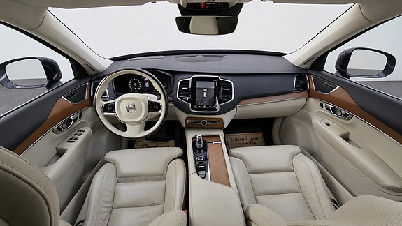 Volvo XC90 12 of 30